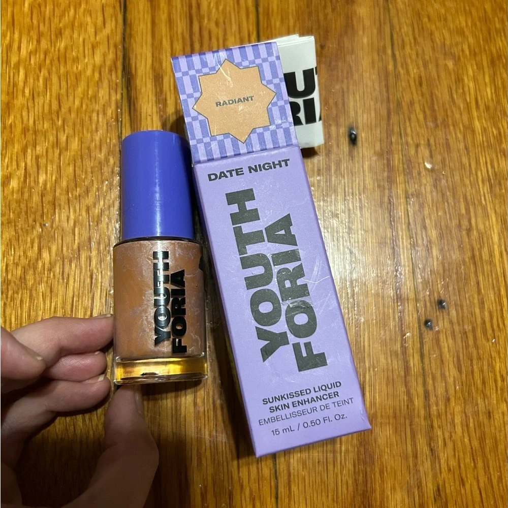 Youth Foria DATE NIGHT SUN-KISSED LIQUID SKIN ENCHANCER SERUM in Radiant